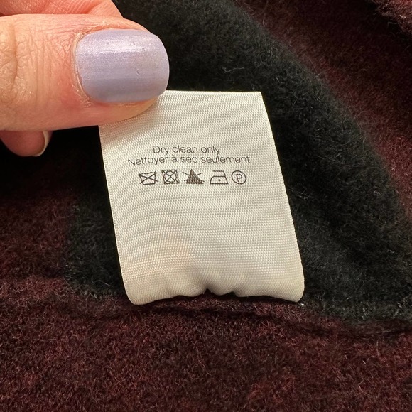 Veronica Beard Denisa Turtleneck Sweater Merino Wool Yak Blend Burgundy/ Black - Picture 13 of 13